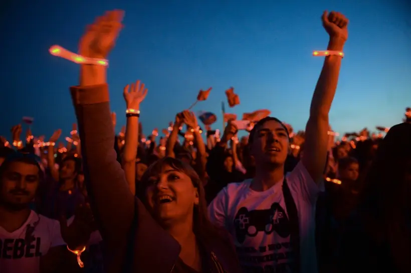 Чтобы попасть на New star wknd, нужно приобрести браслет участника - именно он дает возможность посещать концерты, вечеринки и тренировки. Фото