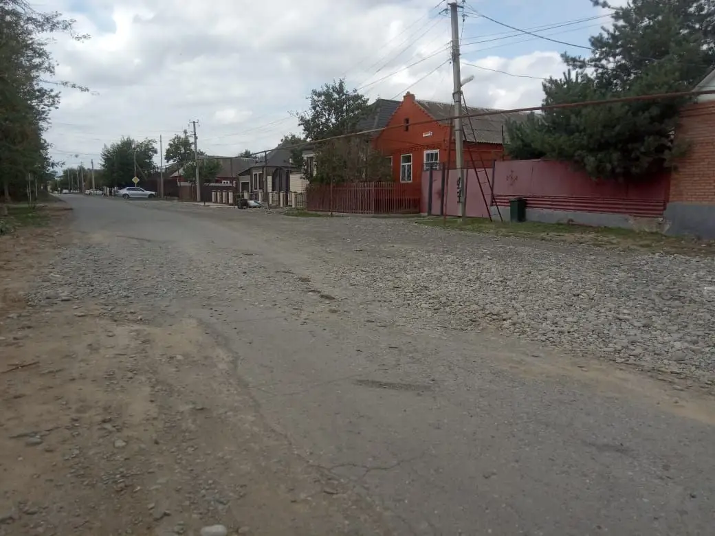 Поврежденную при строительстве коллектора дорогу восстановят в ингушской Сунже. Фото. © 