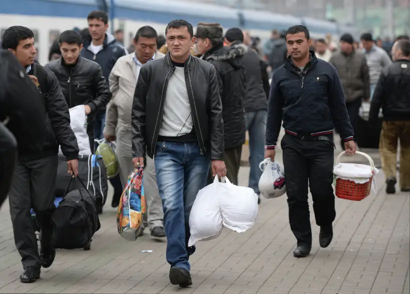 Трудовую миграцию предлагают организовывать по принципу "приехал - заработал - уехал". Фото