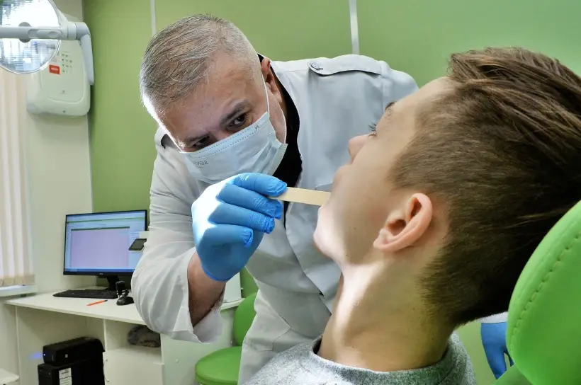 Специалисты выделяют несколько видов ангины. Фото