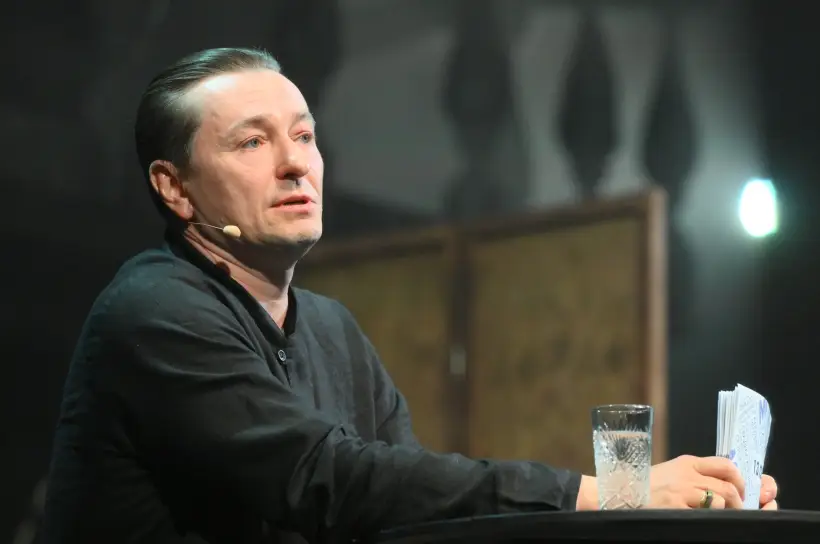 Рязанский губернатор наградил Сергея Безрукого за популяризацию С.А. Есенина. Фото. © РИА Новости. Илья Питалев