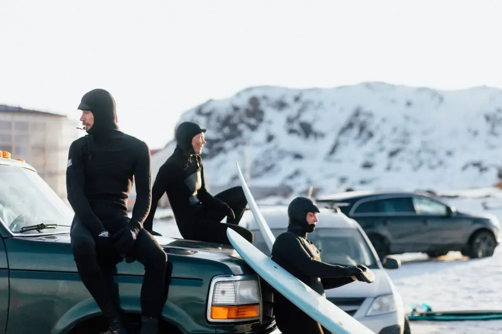 Более 40 спортсменов выйдут на воду на чемпионате по серфингу в Териберке. Фото. © Федерация серфинга Мурманской области. Александр Коновалов