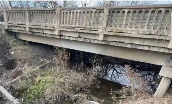 Автомобильный мост закроют для движения в Карабулаке на время реконструкции. Фото. © Пресс-служба мэрии Карабулака. Мурад Карахоев