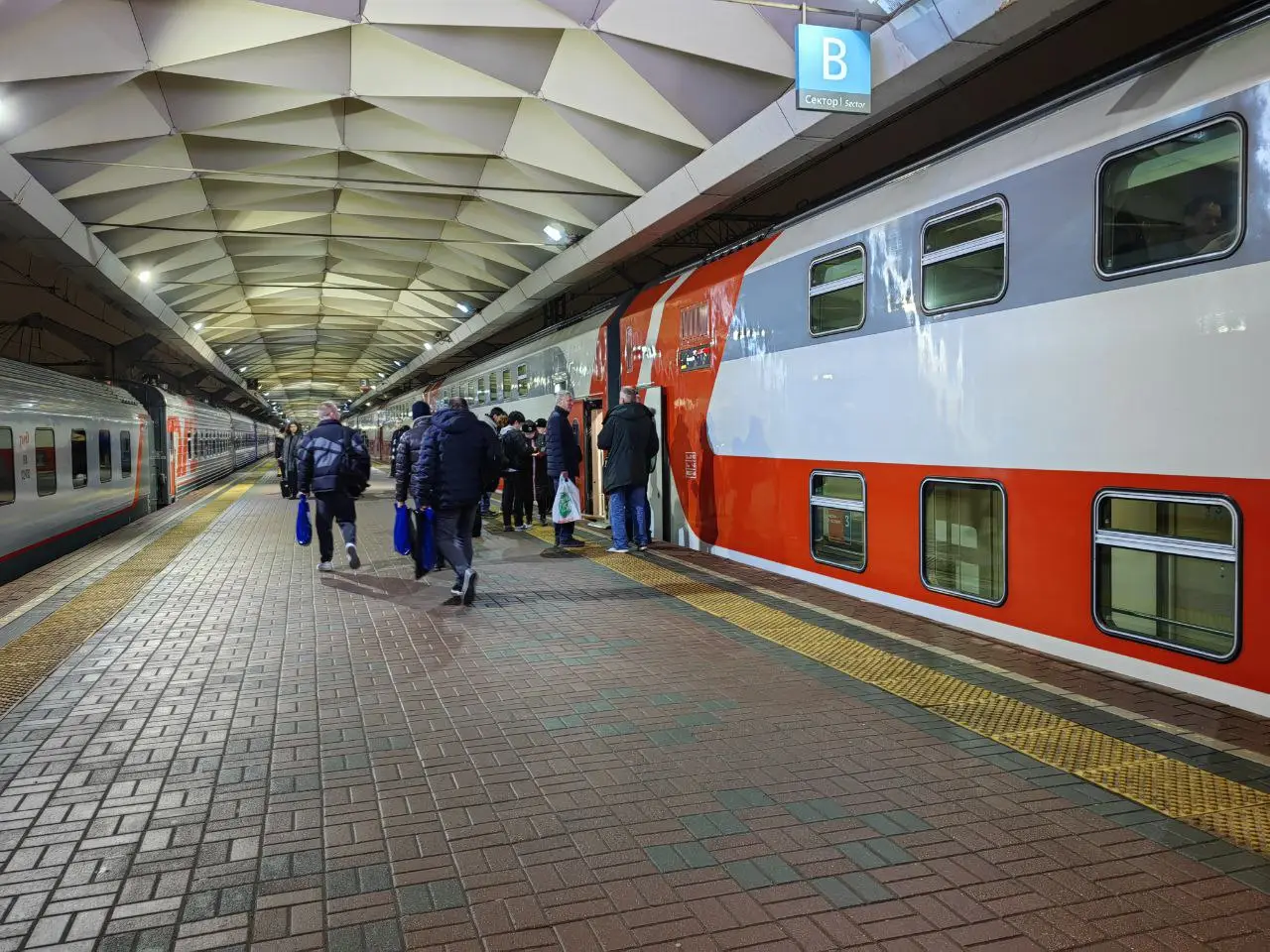 Перевозки пассажиров РЖД в дальнем следовании в ноябре снизились на 1,5%. Фото. © 