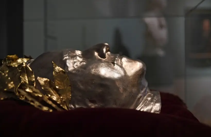 Во многих культурах лавровый венок – символ триумфа и величия. Фото