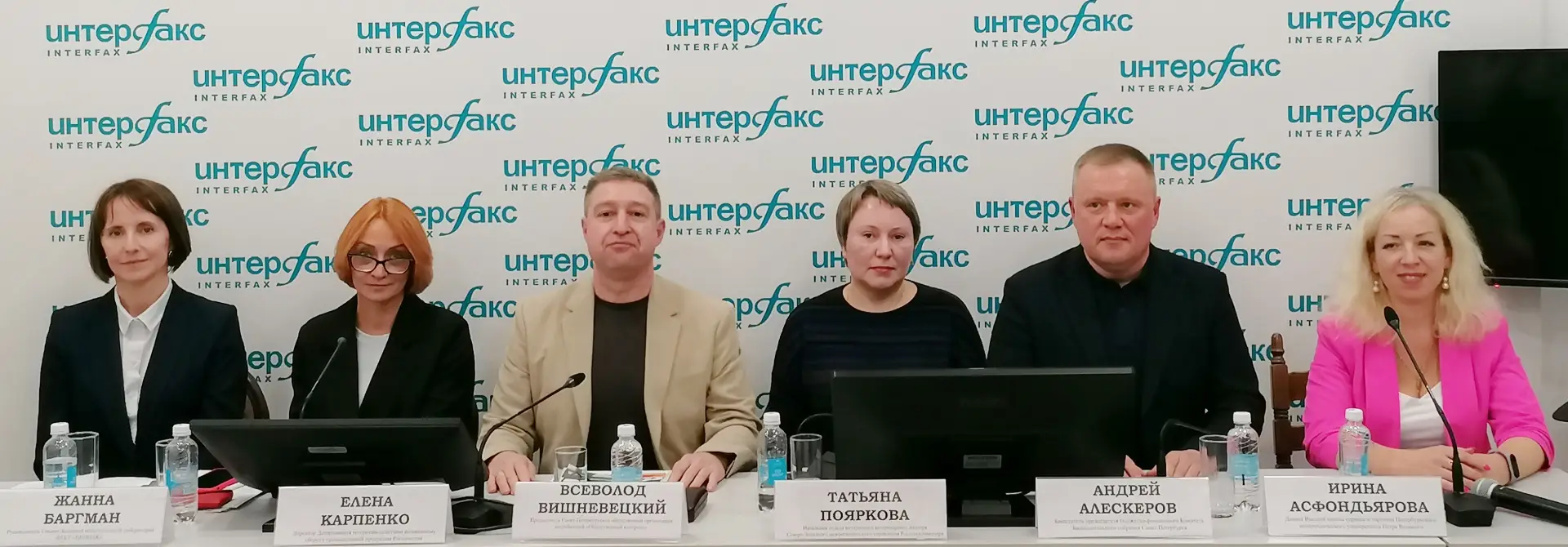 Петербуржцы стали реже жаловаться на нарушения прав потребителей - эксперт