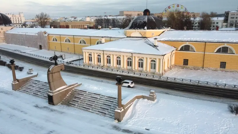 Расписанные бело-розовой глазурью козули представят в Архангельске. Фото. Гостиный двор в Архангельске. © РИА Новости. Павел Львов