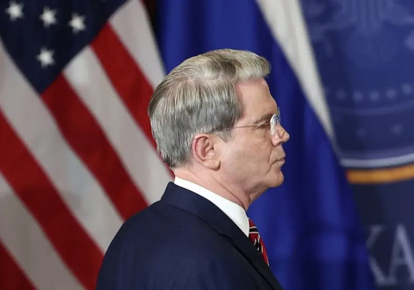 Глава Минфина США Скотт Бессент призвал союзников присоединиться к новым санкциям в отношении России. Фото