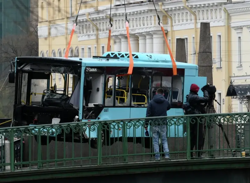Начальник автоколонны осужден на пять лет по делу об упавшем в Мойку автобусе. Фото. © РИА Новости. Алексей Даничев