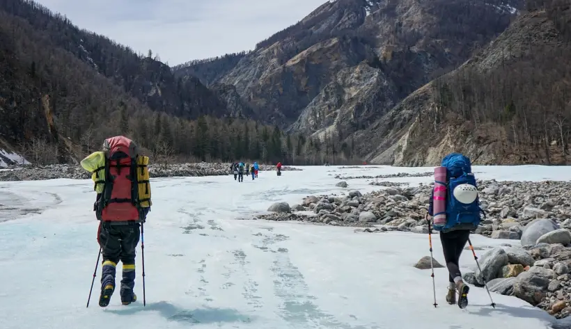 РФ, Китай и Монголия рассчитывают увеличить взаимный турпоток до 10 млн к 2030 году. Фото. Восхождение на гору Мунку-Сардык, расположенную на границе Бурятии и Монголии. © РИА Новости. Кирилл Шипицин
