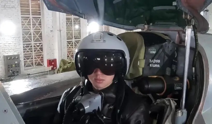 Сотрудники украинской военной разведки пытались завербовать российских летчиков. Фото