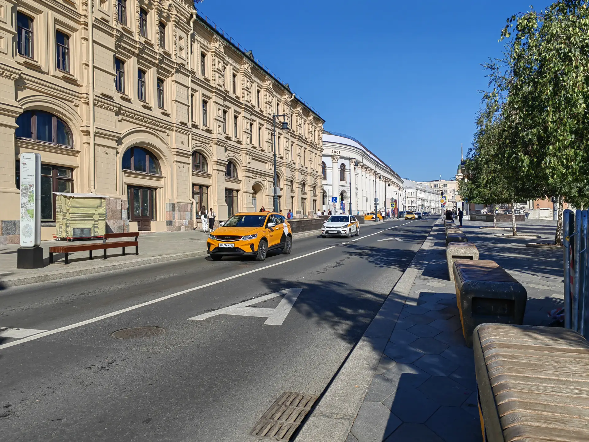 В 2026 году в Москве планируют запустить первые беспилотные такси - Мишустин. Фото. © 