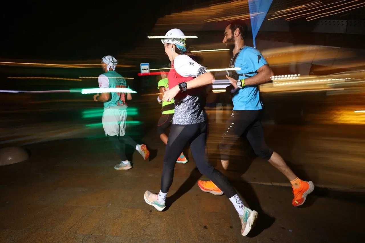 Ночной полумарафон в Дербенте собрал 3000 участников и гостей в древней крепости Нарын-Кала