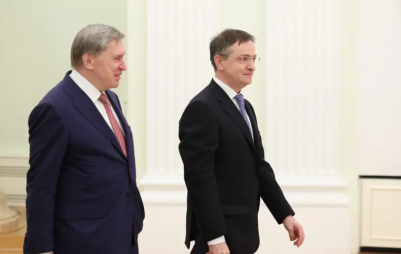 Помощники президента РФ Владимир Мединский и Юрий Ушаков вместе с МИД РФ будут заниматься переговорами по украинскому урегулированию. Фото