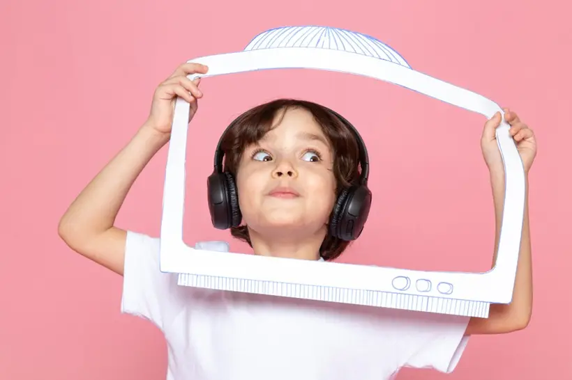 Лучшие новогодние игры для взрослых и детей: как развлечь гостей