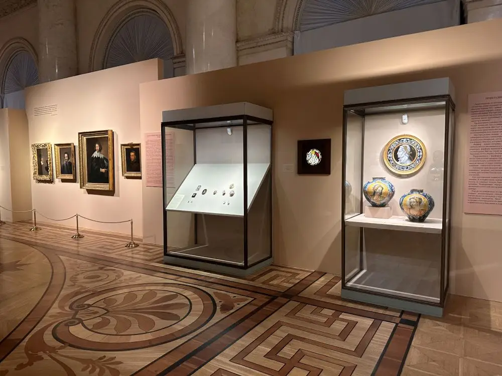 Более 750 портретов со времен Древнего Египта до наших дней покажут в Эрмитаже. Фото. © 