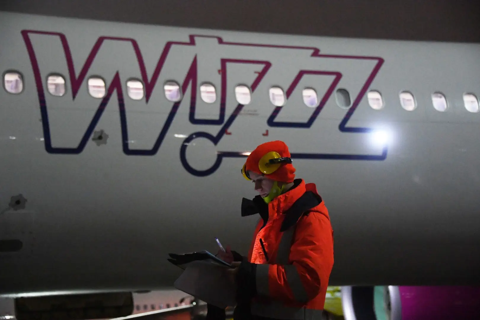Wizz Air намерена запустить рейсы из Баку в Братиславу, Бухарест и Варшаву. Фото. © РИА Новости. Кирилл Каллиников