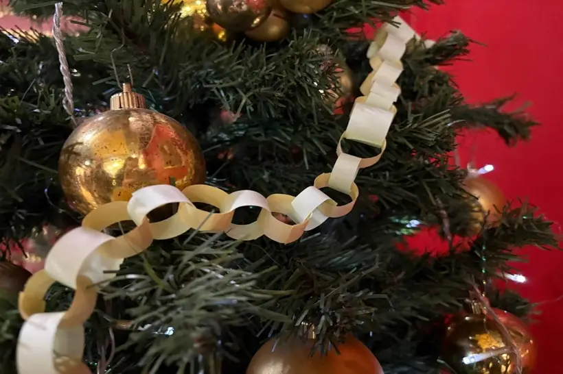 Забытые традиции Нового года: праздничные ритуалы в России и других странах