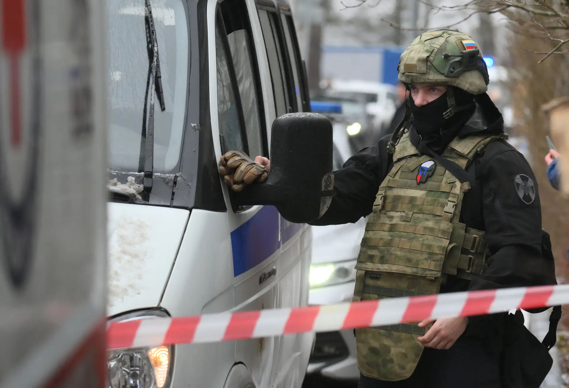 Напавший на учителя в Петербурге школьник частично признал вину. Фото. © РИА Новости. Юрий Кочетков