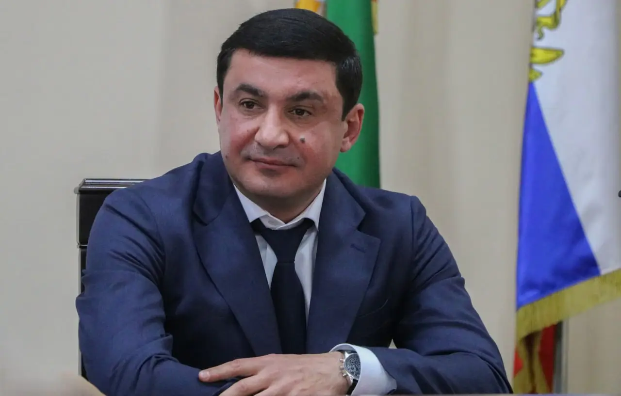 Новым главой Дербентского района Дагестана стал Эльман Аллахвердиев. Фото. © Пресс-служба администрации Дербентского района Дагестана. Артур Умудов