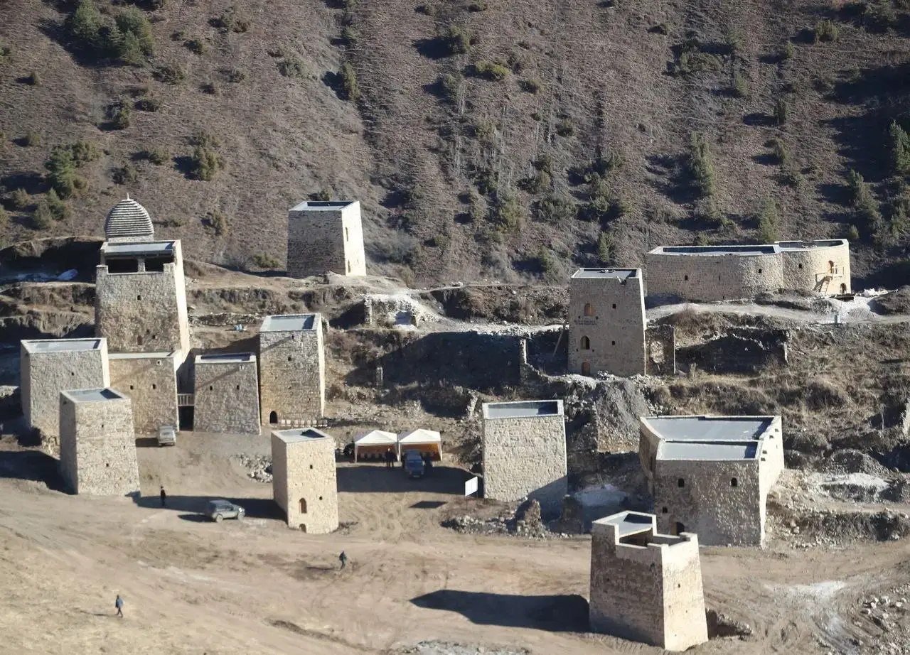 Памятник в Ингушетии. © Пресс-служба главы Ингушетии. Юсуп Ханиев