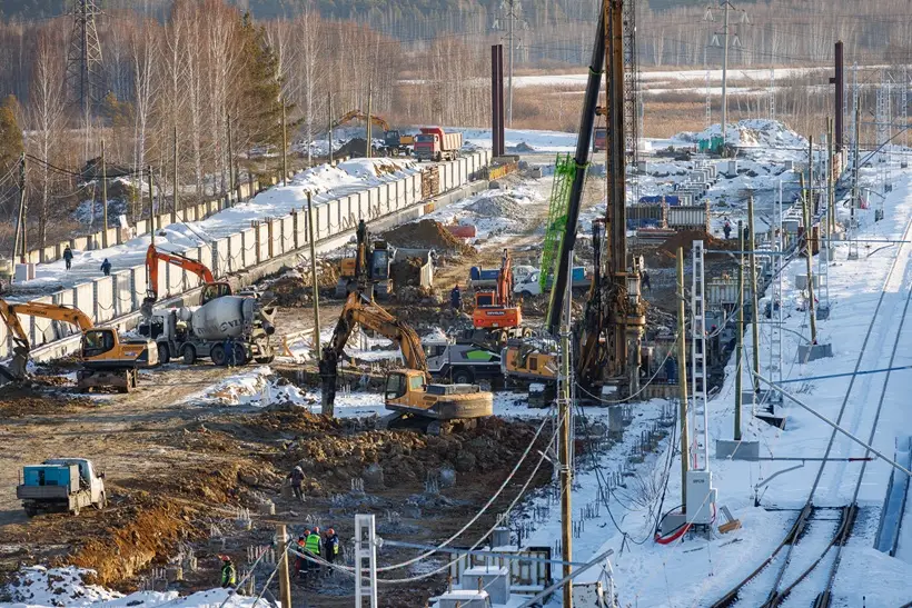 © Пресс-служба "Синара-Девелопмент". Корпус для проведения пусконаладки электропоездов (начало строительства)