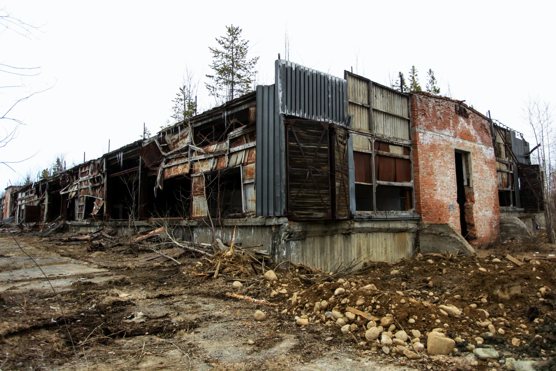 Завершен первый этап сноса Байкальского целлюлозно-бумажного комбината. Фото. © РИА Новости. Кирилл Шипицин