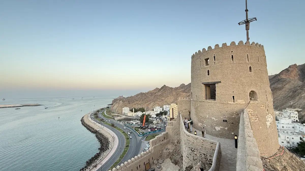 Из форта Матрах на закате открывается прекрасный вид на море и скалистые горы. © Пресс-служба туроператора Fun&Sun. Ольга Ланская