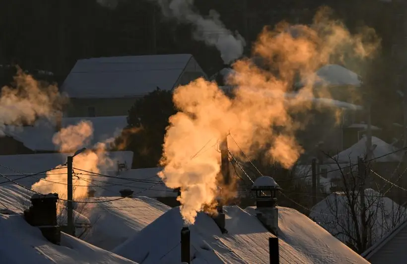 Программа замены печного отопления охватит еще два города в Красноярском крае. Фото. © РИА Новости Илья Наймушин