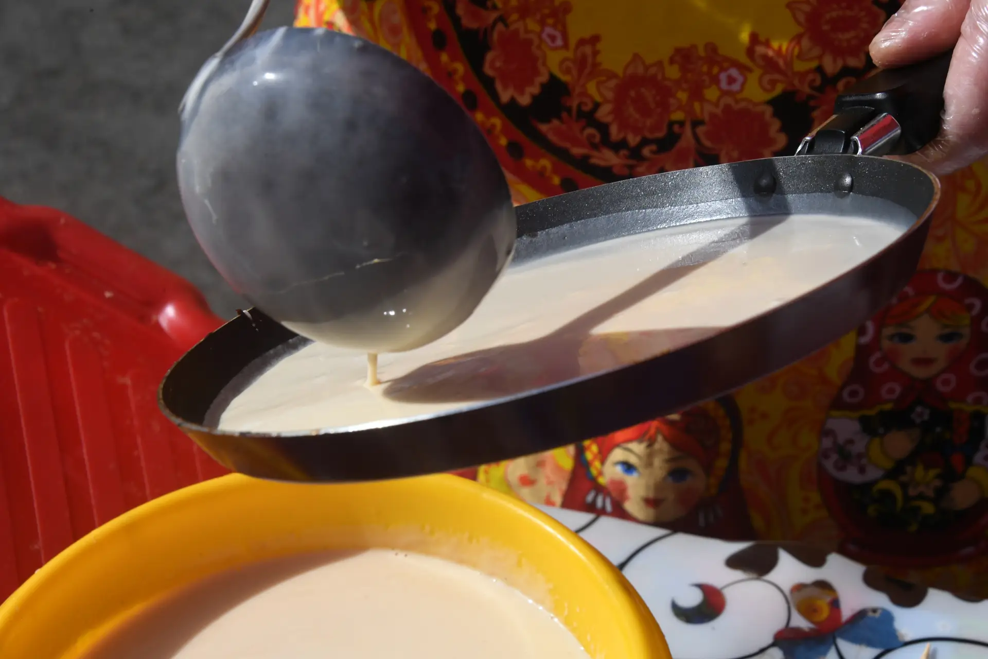 Приготовленные по древним рецептам блины смогут отведать гости гуляний в Липецкой области. Фото. © РИА Новости. Виталий Аньков