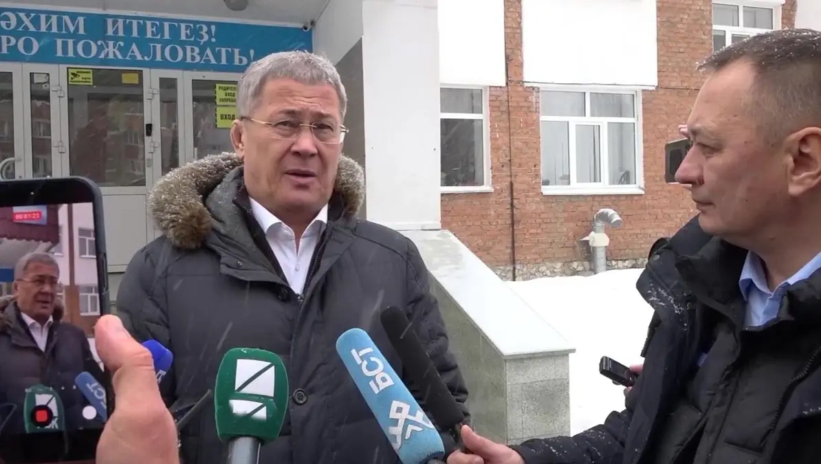Руководство школы в Уфе уволят, если выявят факт травли стрелявшего подростка - Хабиров. Фото. © РИА Новости. Пресс-служба главы Башкирии