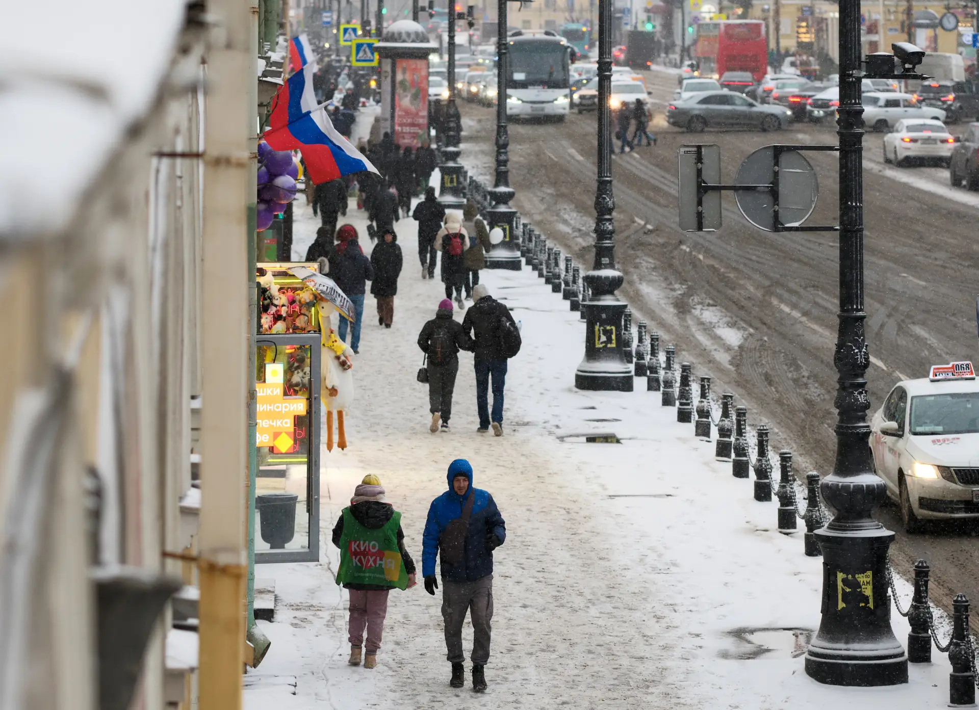 Сезон реставрации фасадов на Невском проспекте стартует в Петербурге. Фото. © РИА Новости. Алексей Даничев