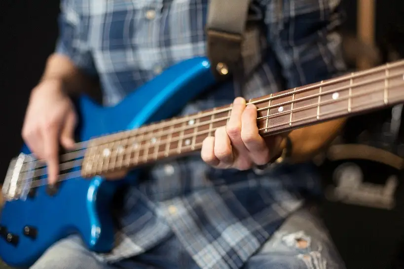 Рок-музыка: история жанра от истоков до наших дней, ключевые исполнители и поджанры. Фото. © Freepik