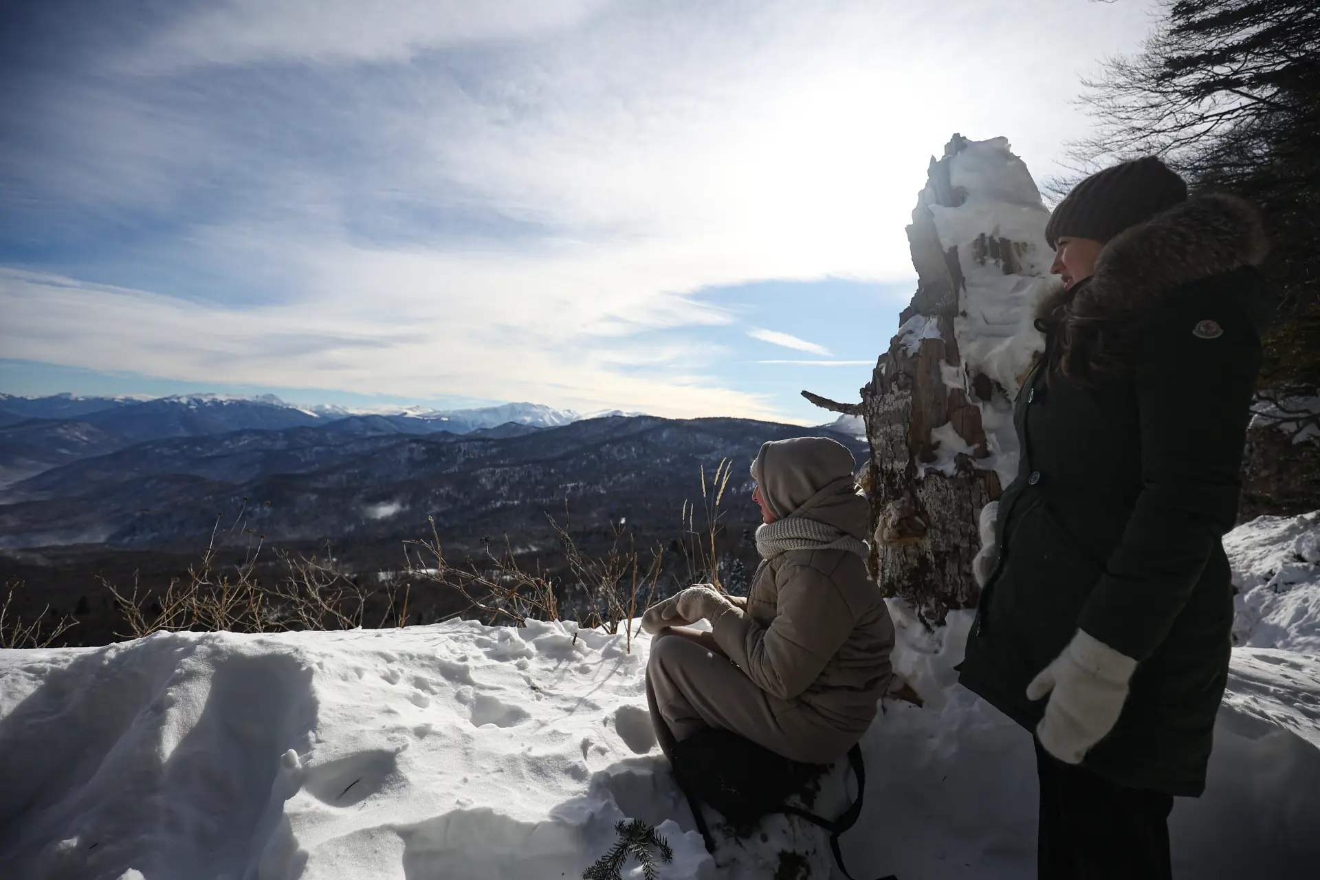 Угроза схода снежных лавин сохраняется в горах Адыгеи. Фото. © РИА Новости. Виталий Тимкив