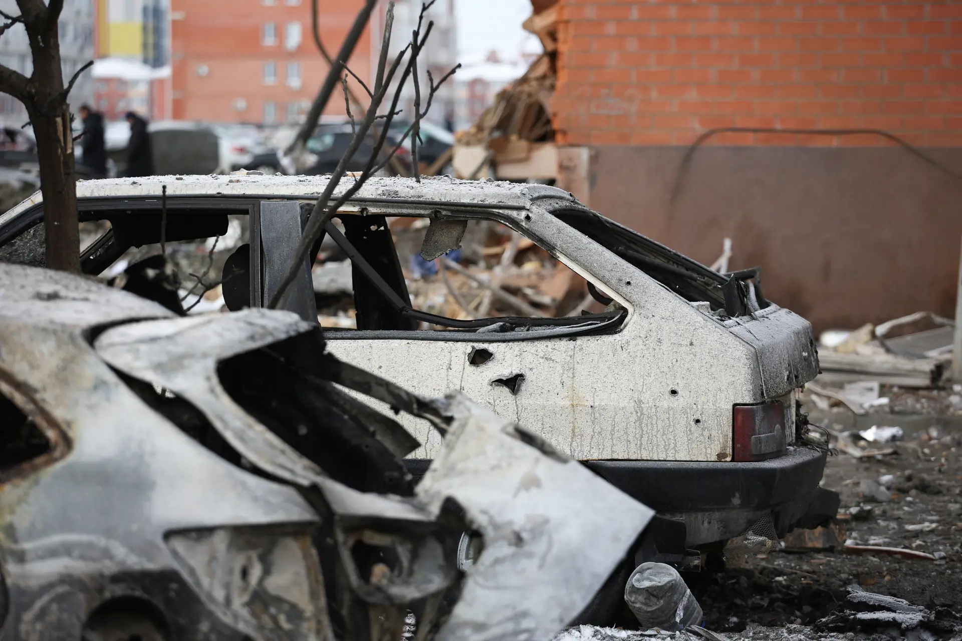 Число поврежденных при атаке БПЛА машин в Адыгее увеличилось почти до 200. Фото. © РИА Новости. Виталий Тимкив