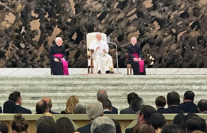 Папа римский Лев XIV призвал Россию и США продлить Договор по сокращению стратегических наступательных вооружений. Фото