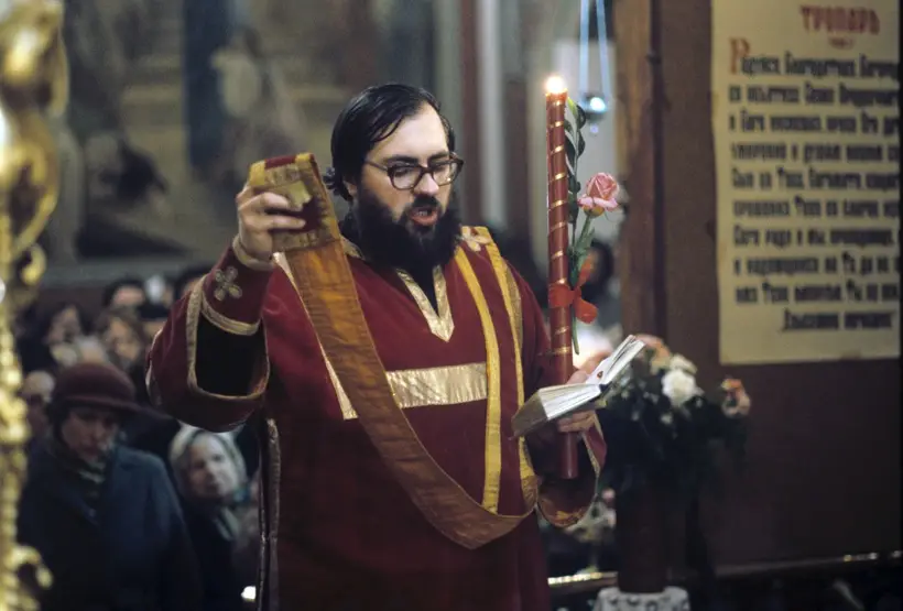 священник. фото