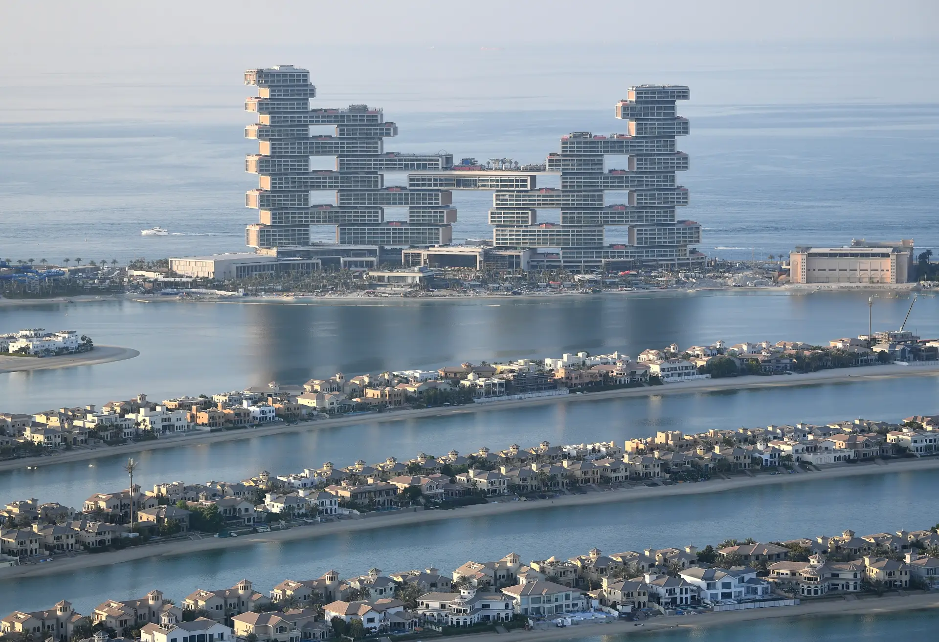 Дубай отчитался о рекордном турпотоке в 2025 году, приняв почти 20 млн туристов. Фото. Отель Роял Атлантис на острове Пальма Джумейра в Дубае. © РИА Новости. Екатерина Чеснокова