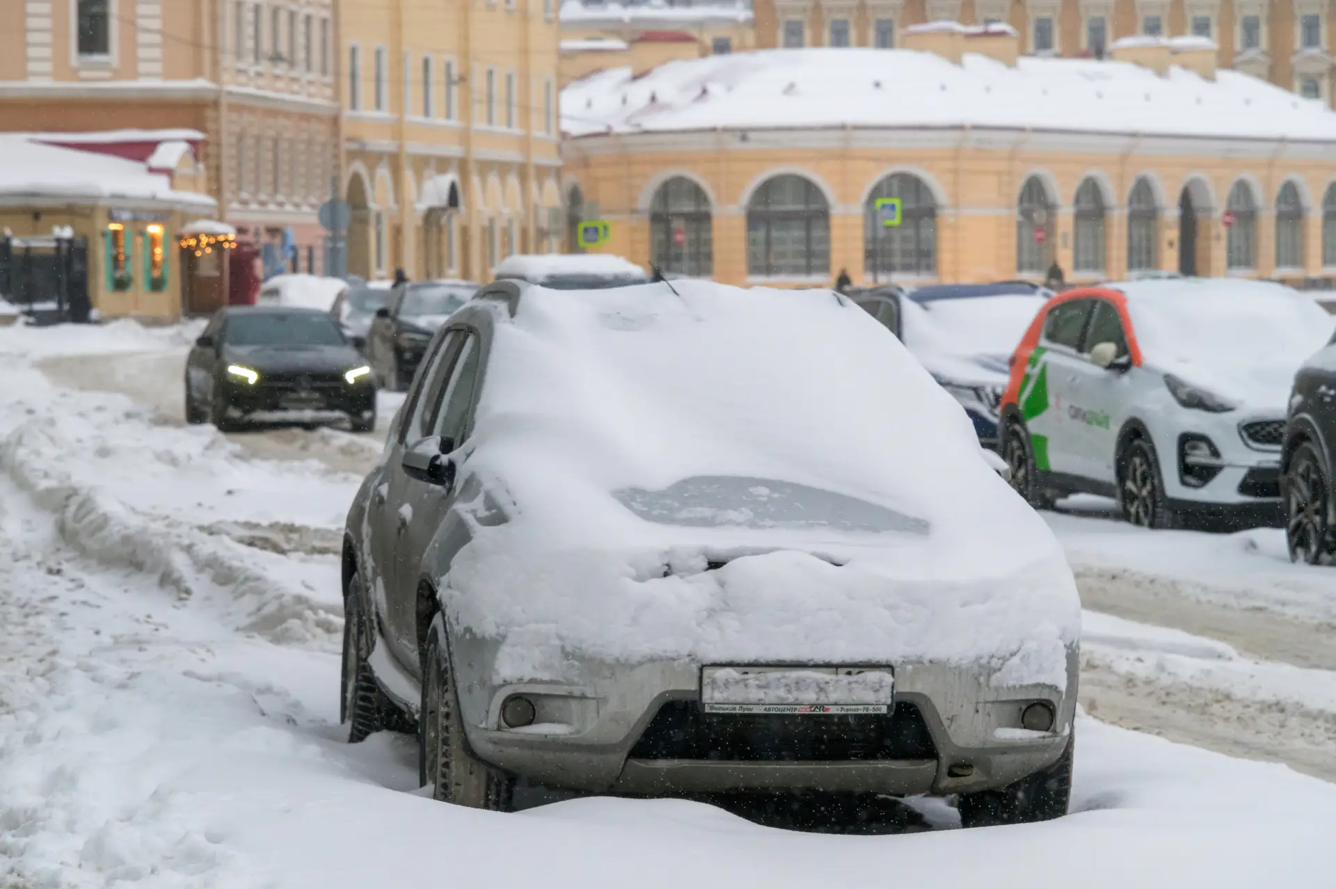 Трех чиновников оштрафовали в Петербурге за плохо убранный снег. Фото. © РИА Новости. Алексей Даничев