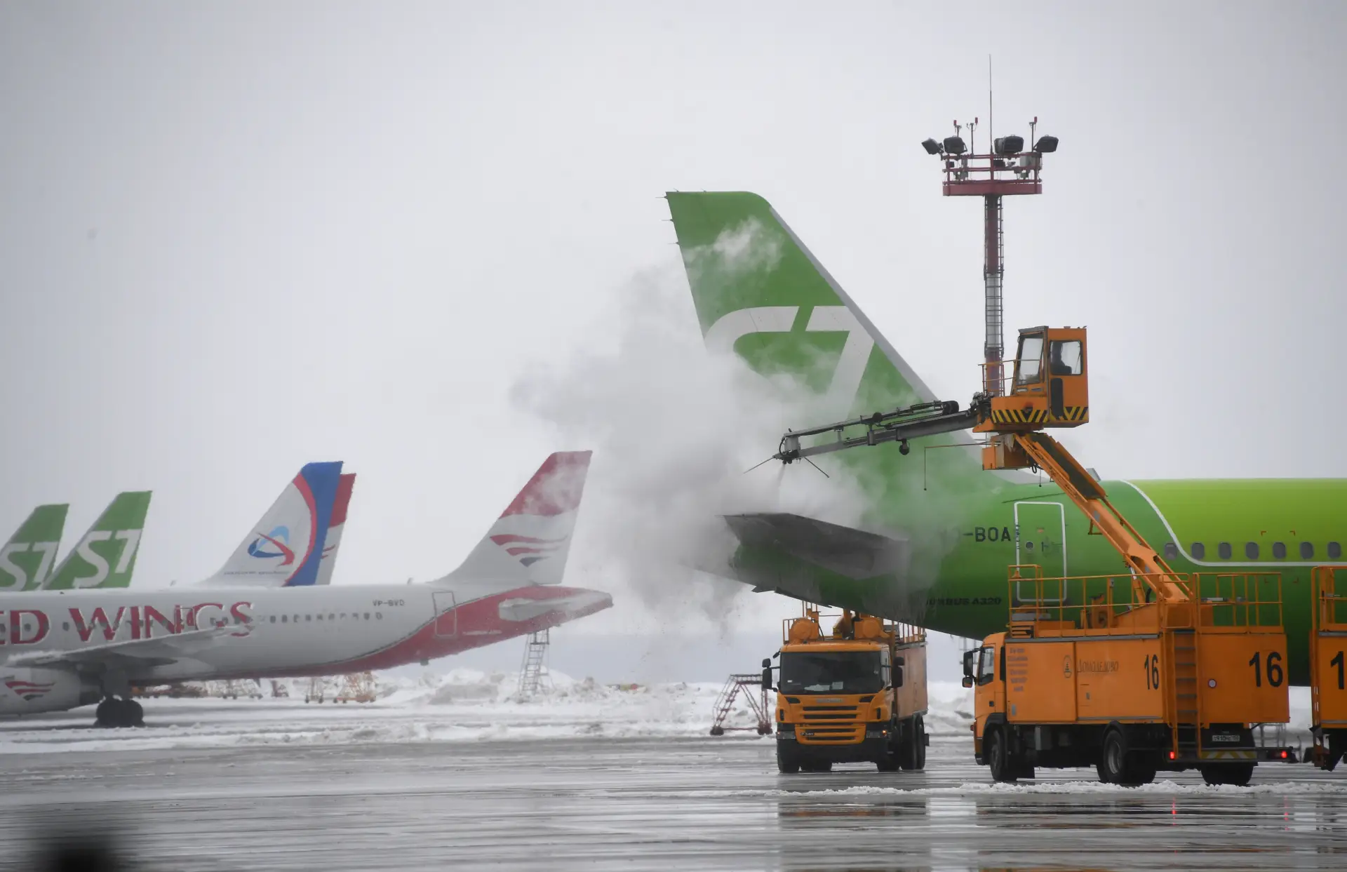 Росавиация: аэропорты Москвы не отменяют рейсы, но есть задержки. Фото. © РИА Новости. Кирилл Каллиников