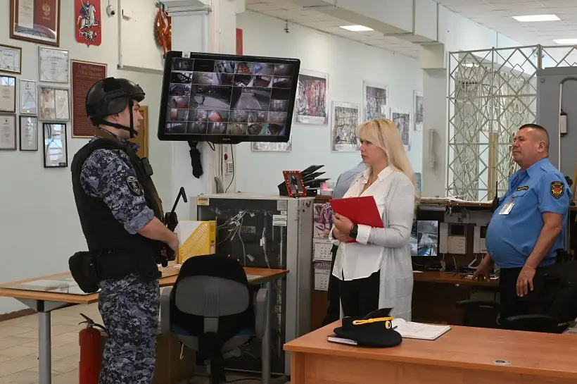 Действия против угроз будут регулярно тренировать в тюменских школах. Фото. © РИА Новости. Михаил Воскресенский