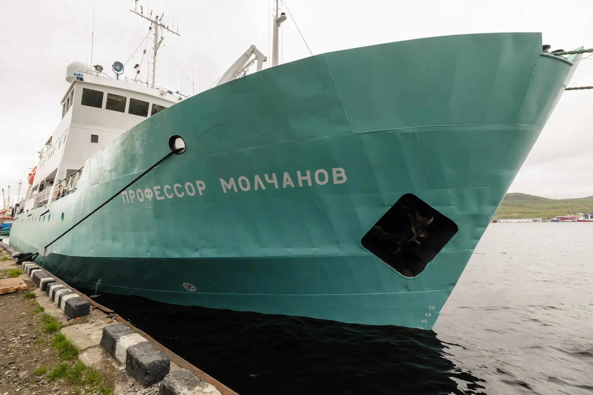 Научное судно 