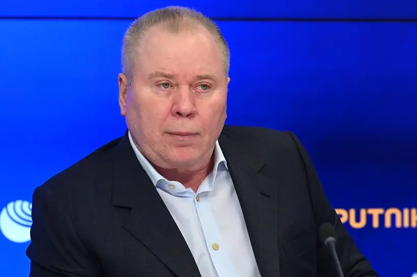 Глава Общественного совета при МВД РФ, адвокат, доктор юридических наук Анатолий Кучерена считает, что тюремное заключение в особо строгом режиме на всю жизнь более существенно, чем смертная казнь. Фото