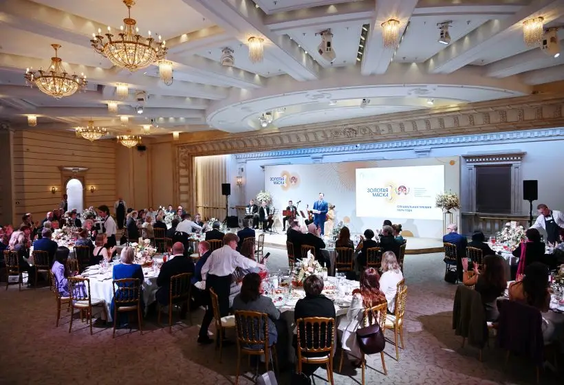 Бетховенский зал - пространство для камерных концертов и мероприятий с великолепной акустикой и интерьерами в стиле итальянского ренессанса. Фото