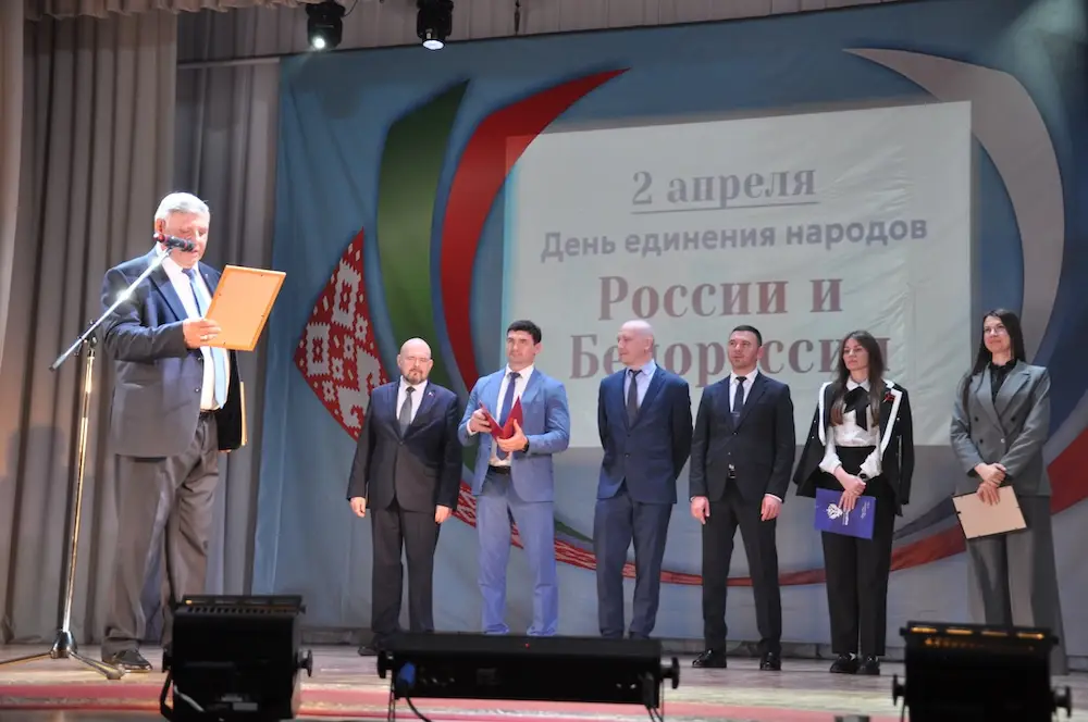 Аллея российско-белорусской дружбы появилась в Зернограде Ростовской области