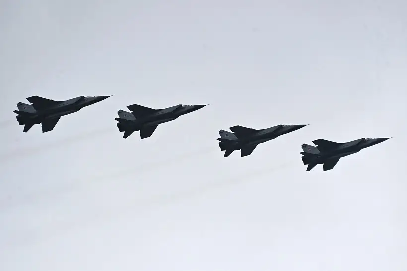Полк на базе самолетов МиГ-31, вооруженных гиперзвуковым авиационным ракетным комплексом "Кинжал", вошел в состав дальней авиации ВКС РФ. Фото