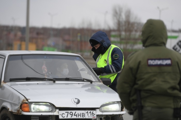 Выезд из зоны карантина в Кировске и Апатитах ограничен на 14 дней