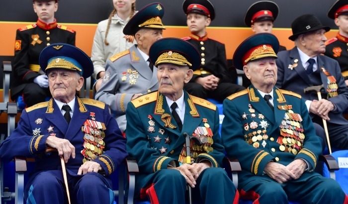 Оргкомитет 75-летия Победы просит кабмин не приглашать ветеранов на торжества
