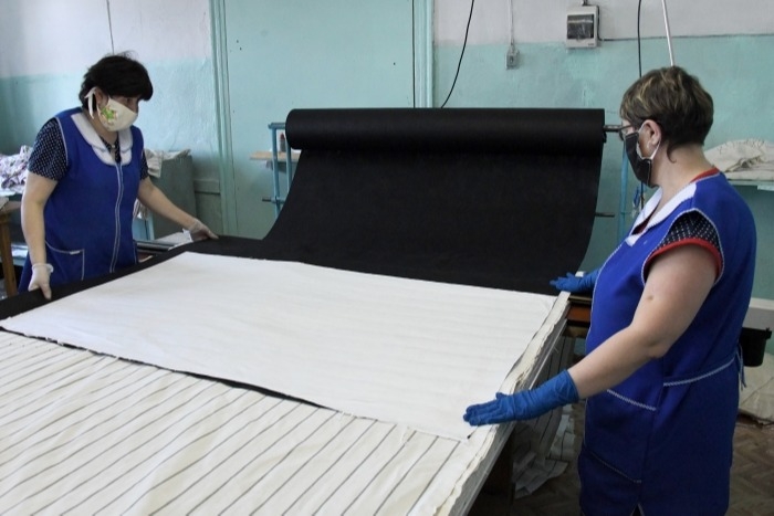 Более 30 швейных производств планируют задействовать в Татарстане для выпуска масок
