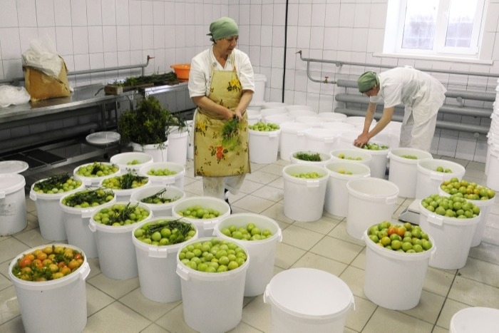 Минпромторг: в РФ есть запас продуктов на два месяца